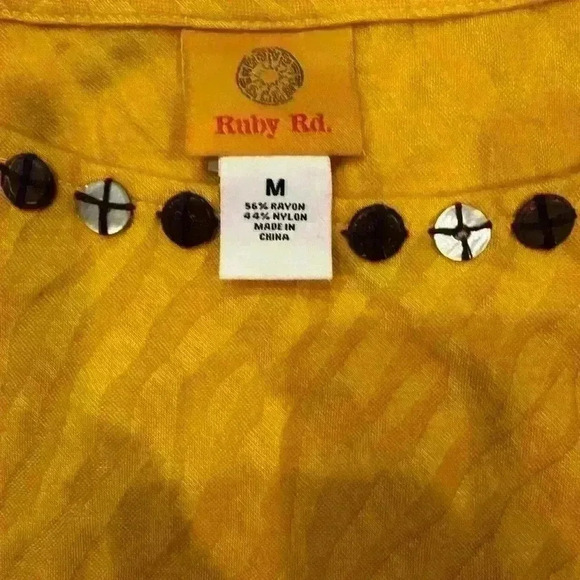 Ruby Rd. Yellow Front Tie Knit Top with Embellishment Size Medium - Picture 4 of 4